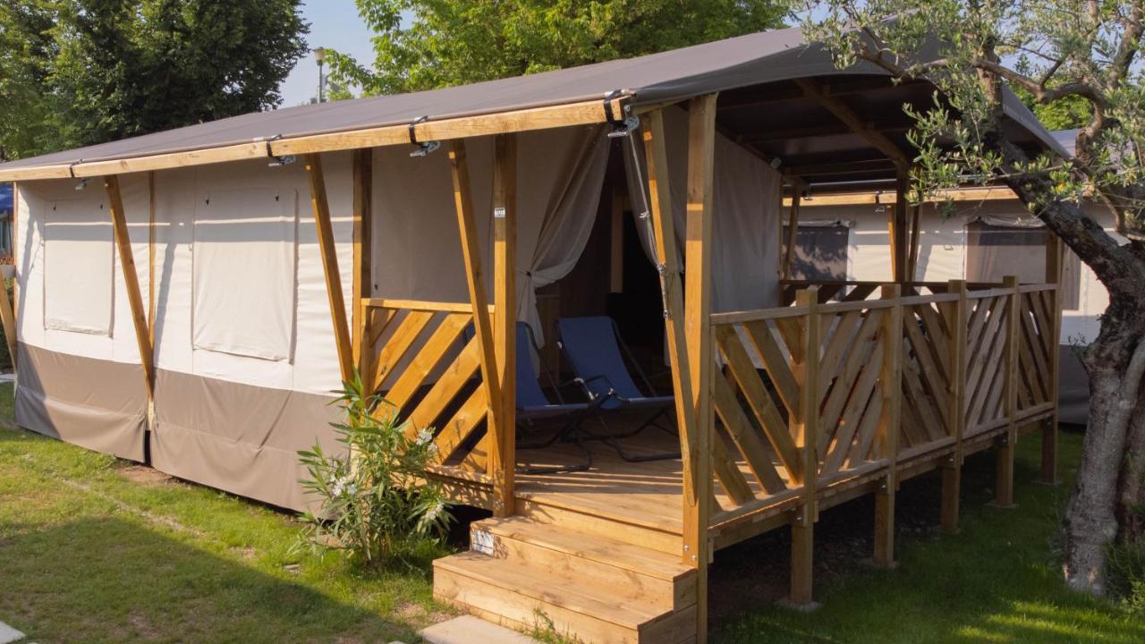 Sereno Camping Holiday Moniga del Garda Ngoại thất bức ảnh