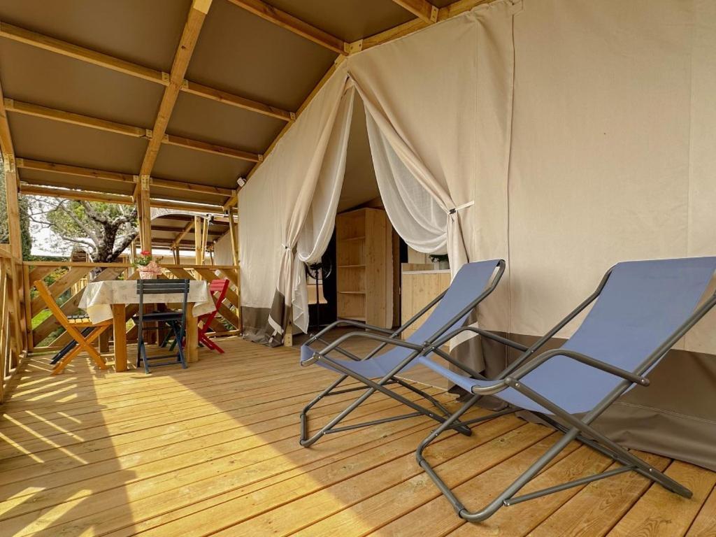 Sereno Camping Holiday Moniga del Garda Ngoại thất bức ảnh