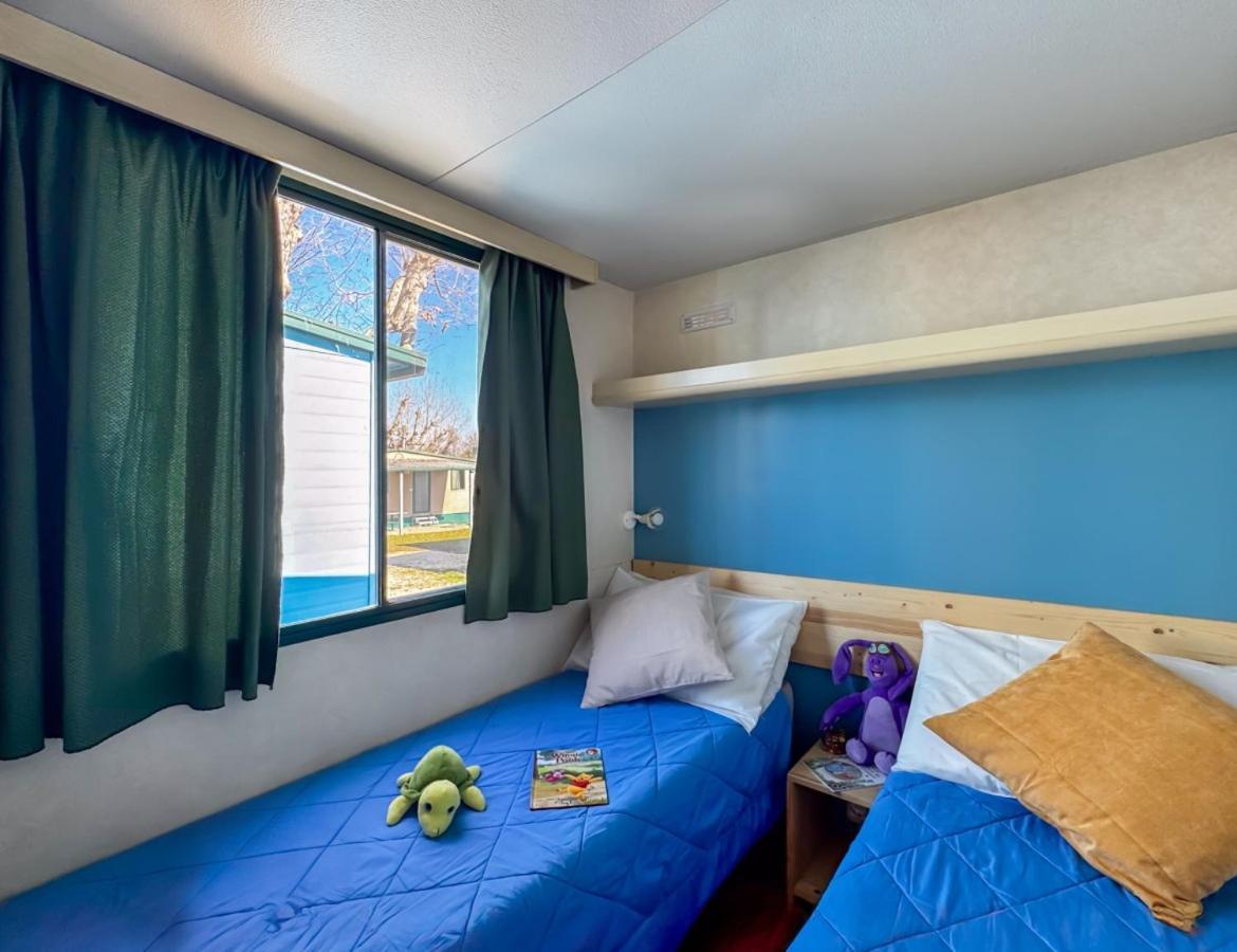 Sereno Camping Holiday Moniga del Garda Ngoại thất bức ảnh