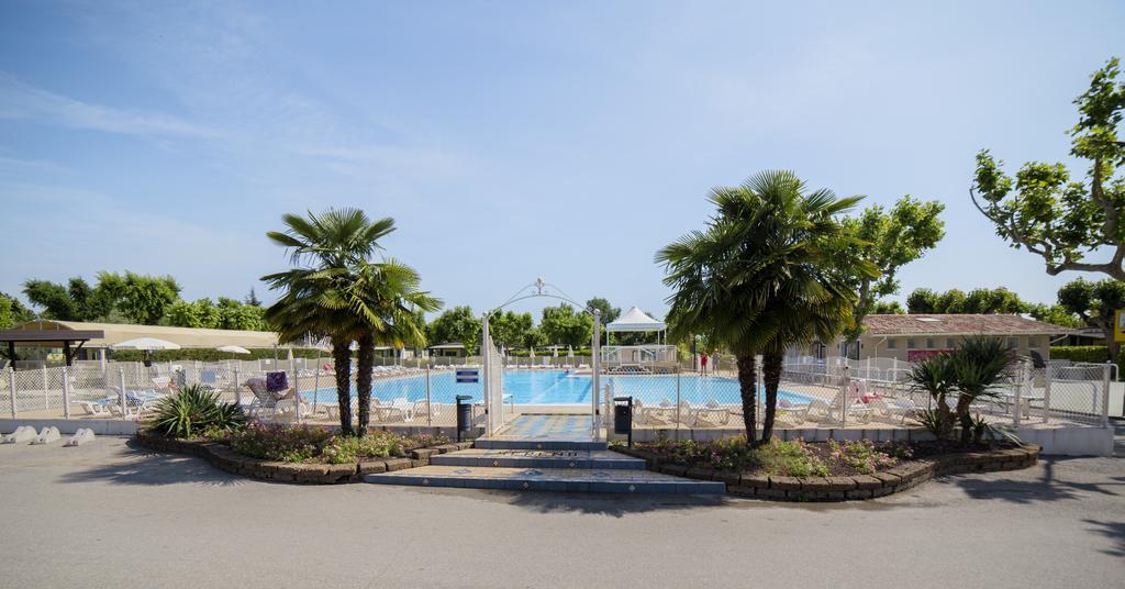 Sereno Camping Holiday Moniga del Garda Ngoại thất bức ảnh